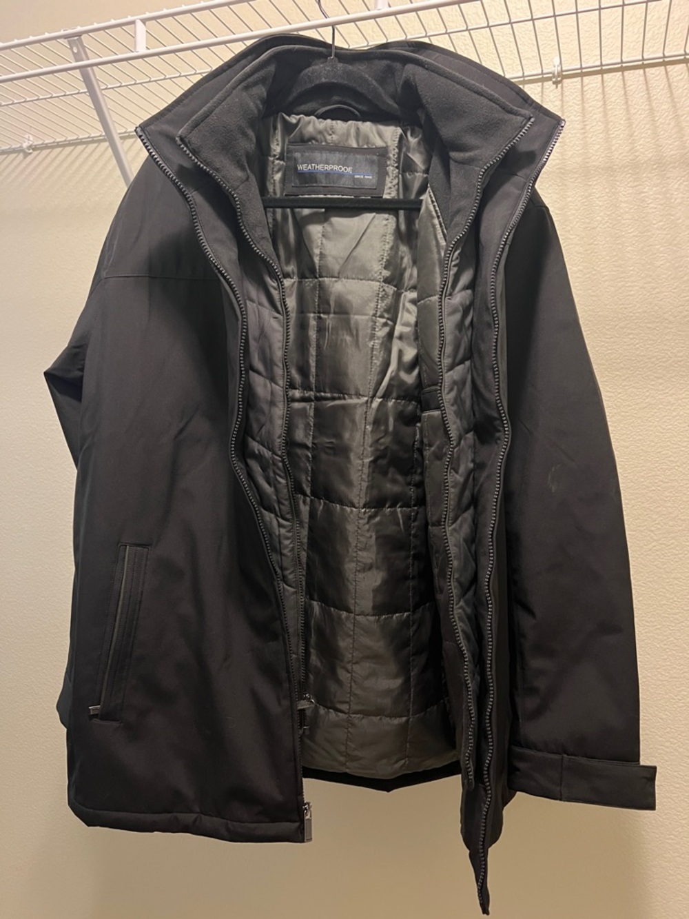Weatherproof Black Men’s Puffer Jacket with Quilted Lining